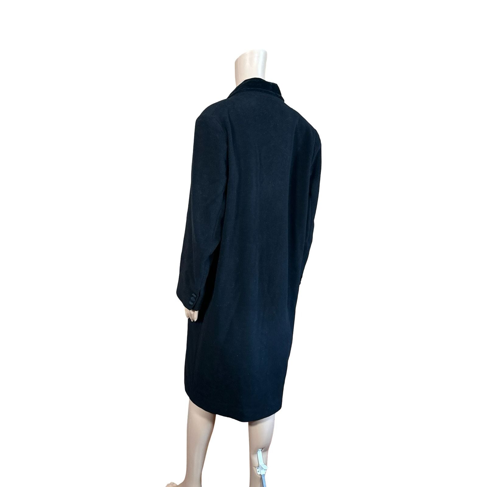 shoulders  45chest 58sleeve 57length 100waist  hips