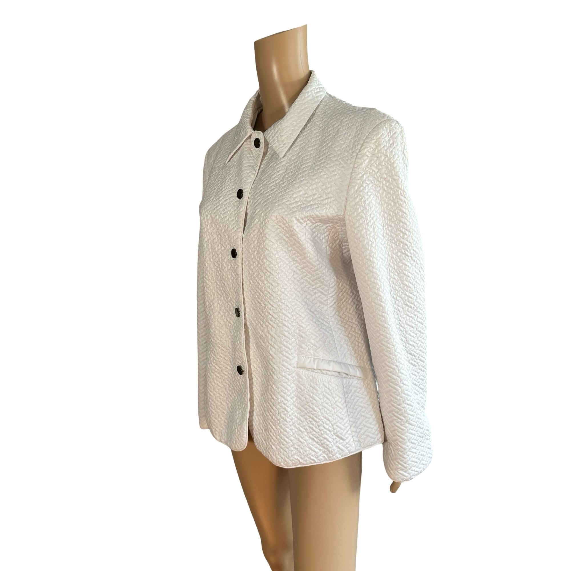shoulders 44chest 56waist  52hips  56sleeves  61length  66