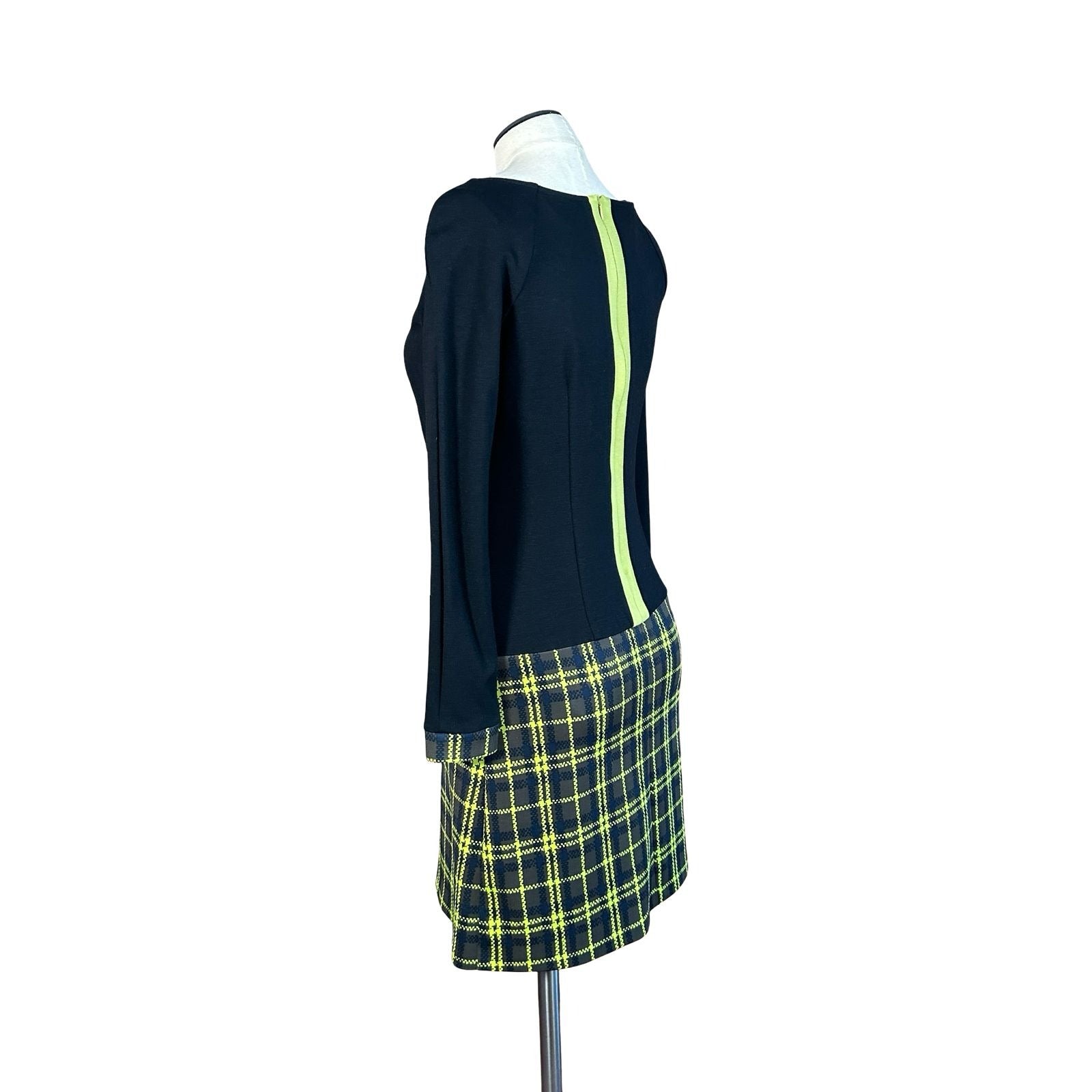 chest 42sleeve raglan 60length 84waist  37hips