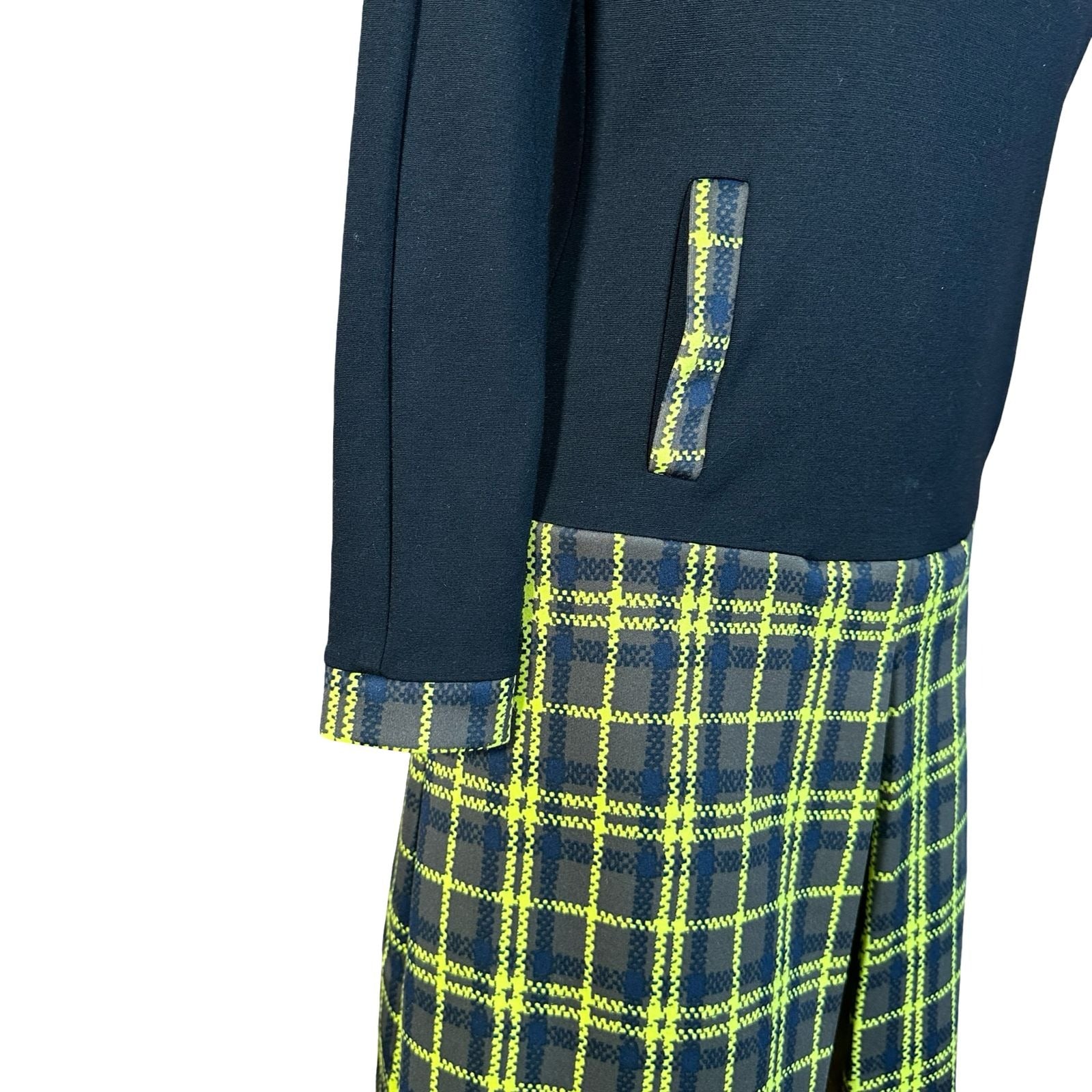 chest 42sleeve raglan 60length 84waist  37hips