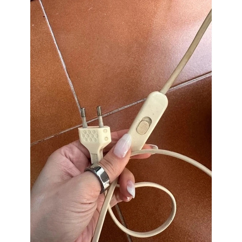 Lampada vintage in ceramica  con paralume in tessuto  e dettagli perline