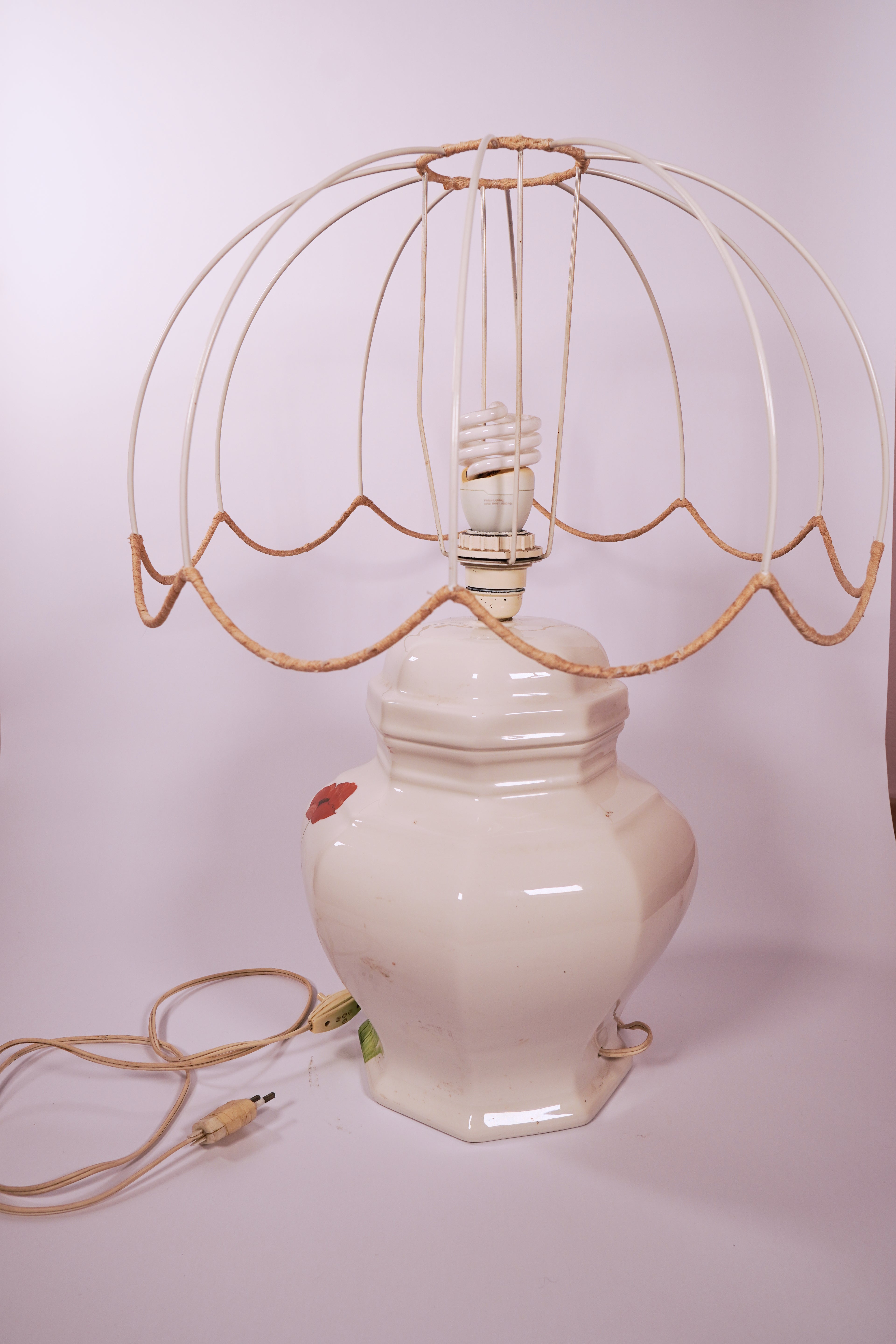 Vintage Hand-Painted Italian Ceramic Table Lamp by ESTE C.E. – Floral Motif, Made in Italy (c. 1960s–1970s)