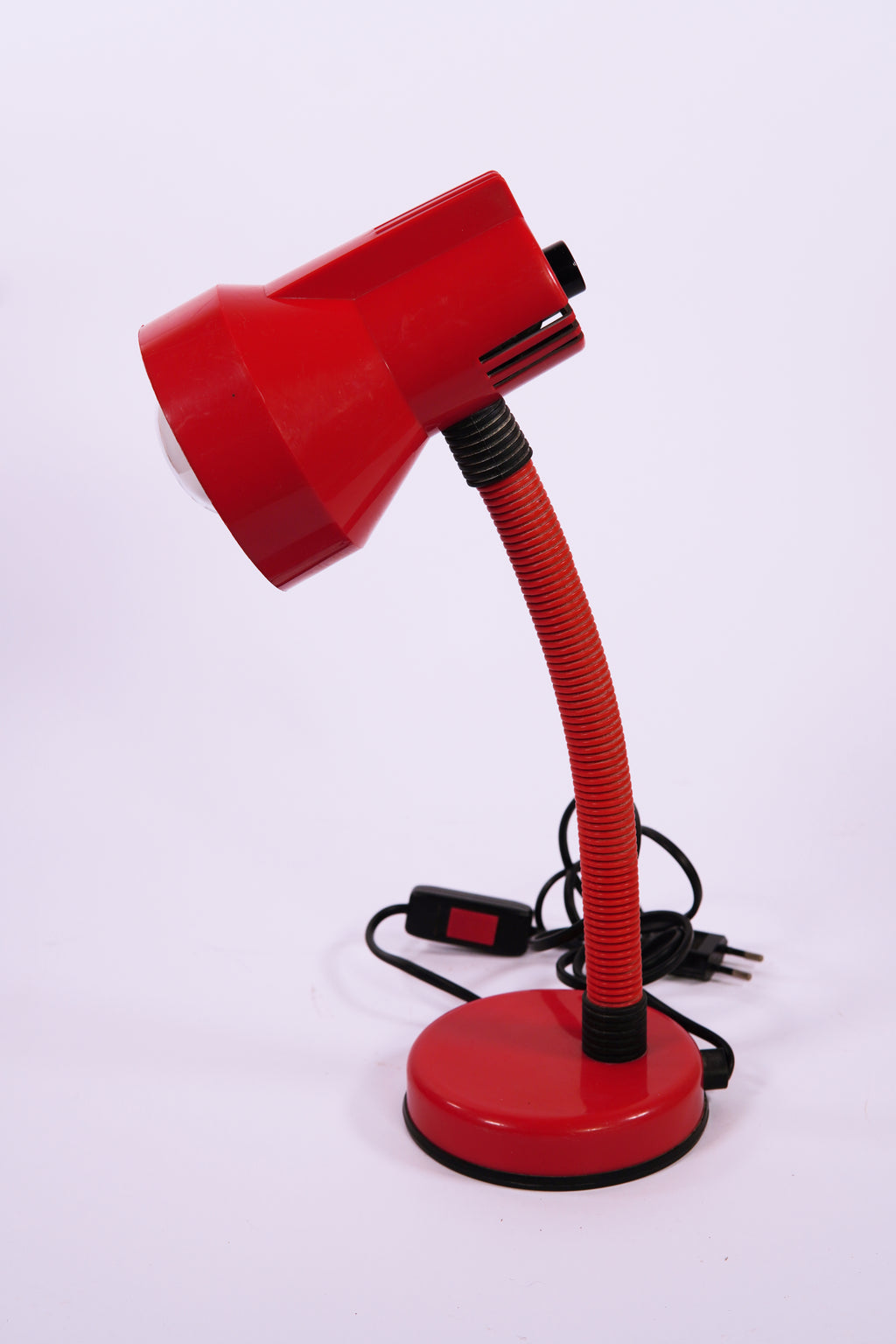 Vintage 1980s Veneta Lumi Red Desk Lamp – Sculptural Italian Design, Made in Italy