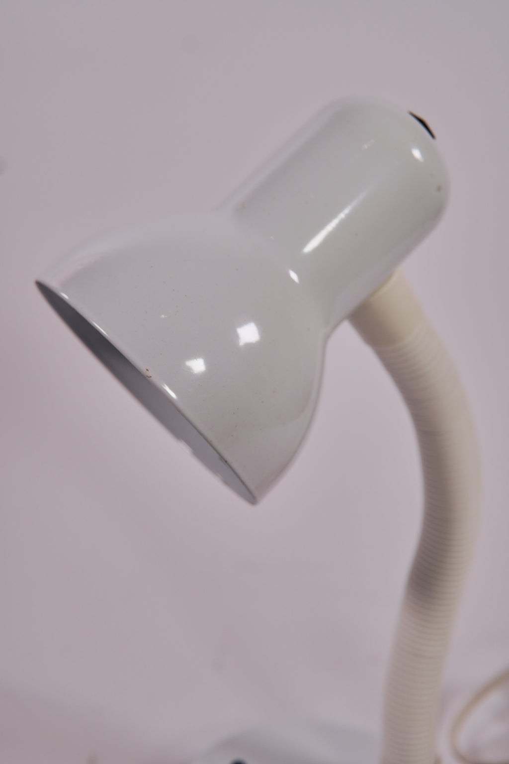 Vintage White Adjustable Desk Lamp – Flexible Gooseneck, Working