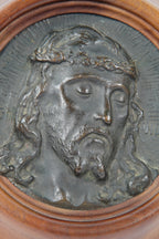 Vintage Religious Wall Plaque – Relief of Christ’s Face in Wood & Metal, Ø 21.5 cm