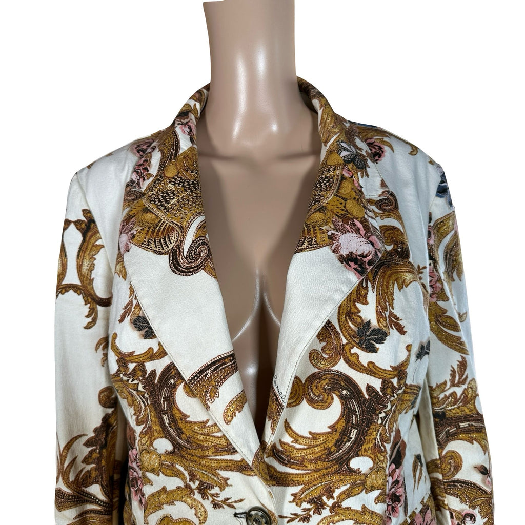 shoulders  42chest 47waist 43hips 47sleeves 68length 62
