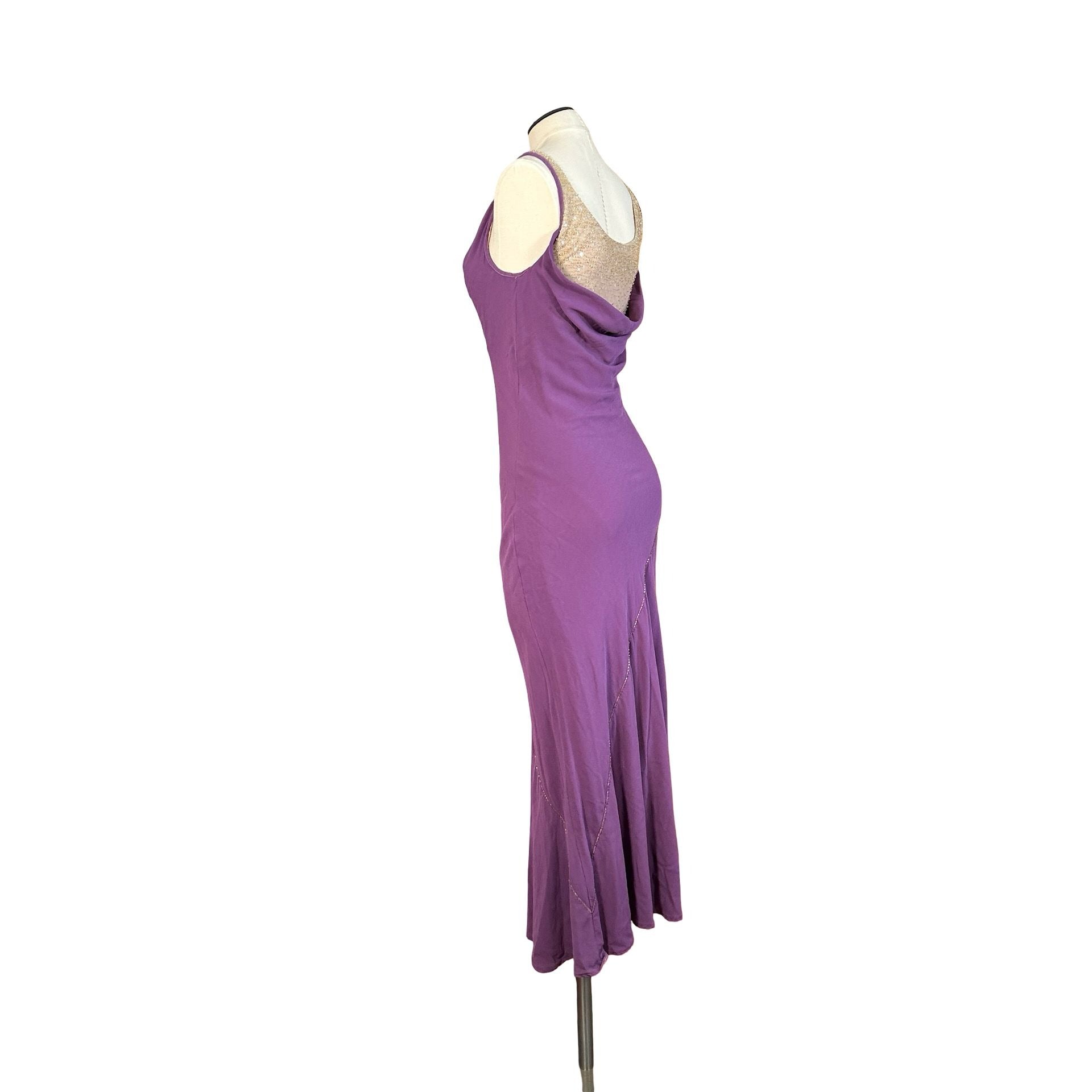 total lengh 142lengh no straps 122chest 40waist 36