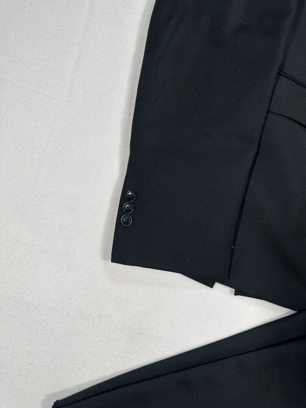 Magni Produzioni Men’s Black Wool Suit – Super 130’s Bonino Tessuti, Made in Italy EU54