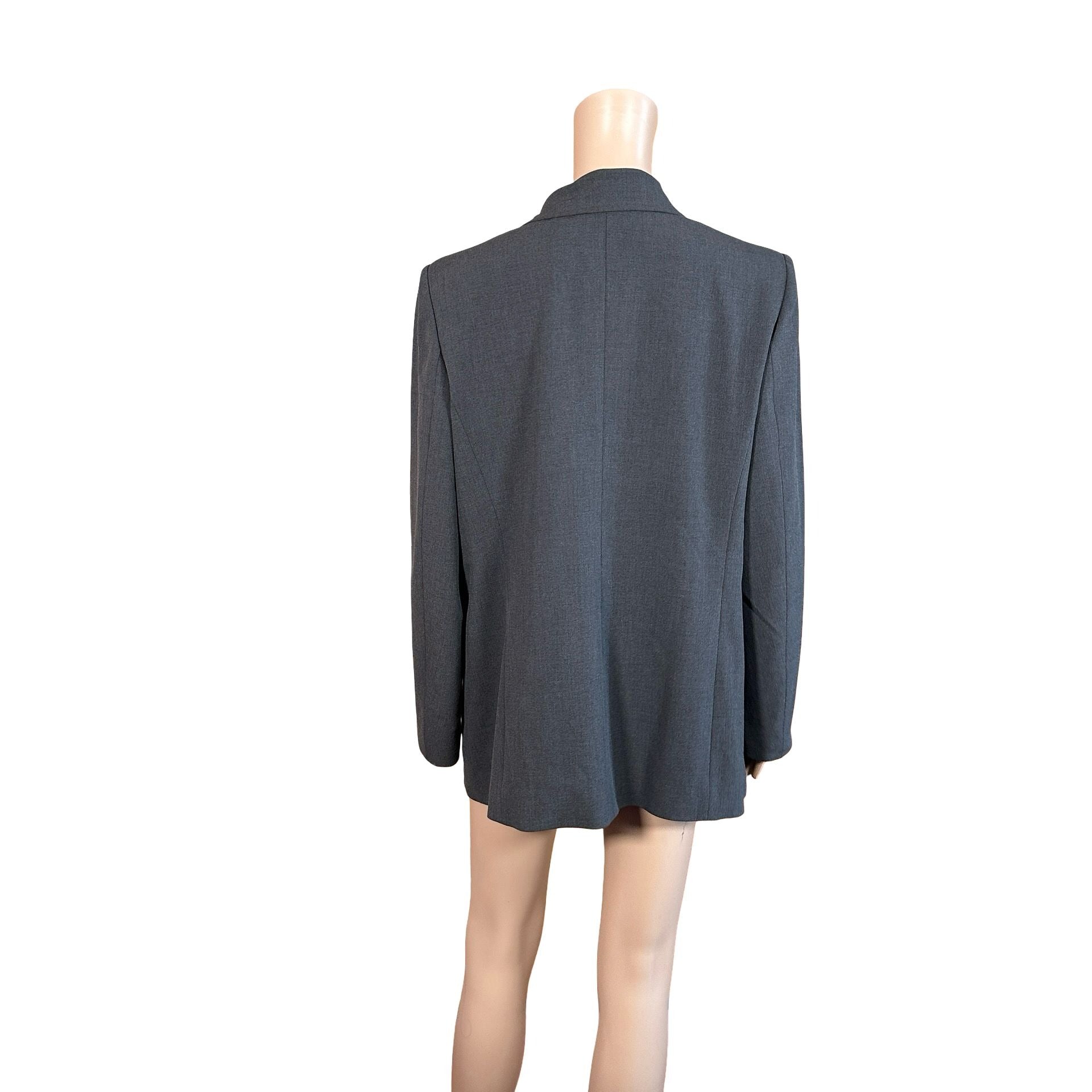 shoulders  43chest  55sleeve 60length 73waist  hips