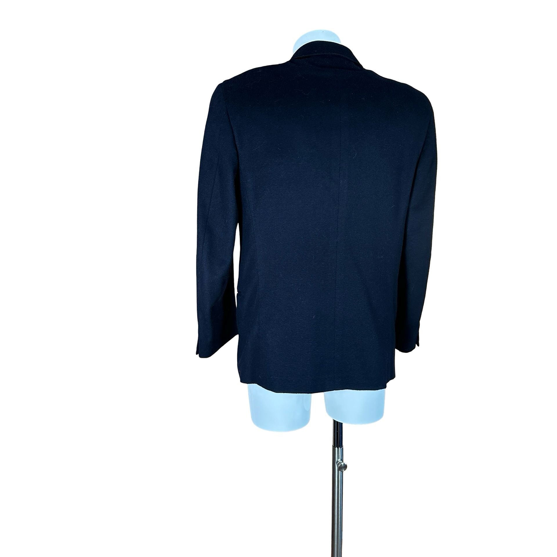 shoulders  46chest  52waist 48hips 51sleeves  60length  75