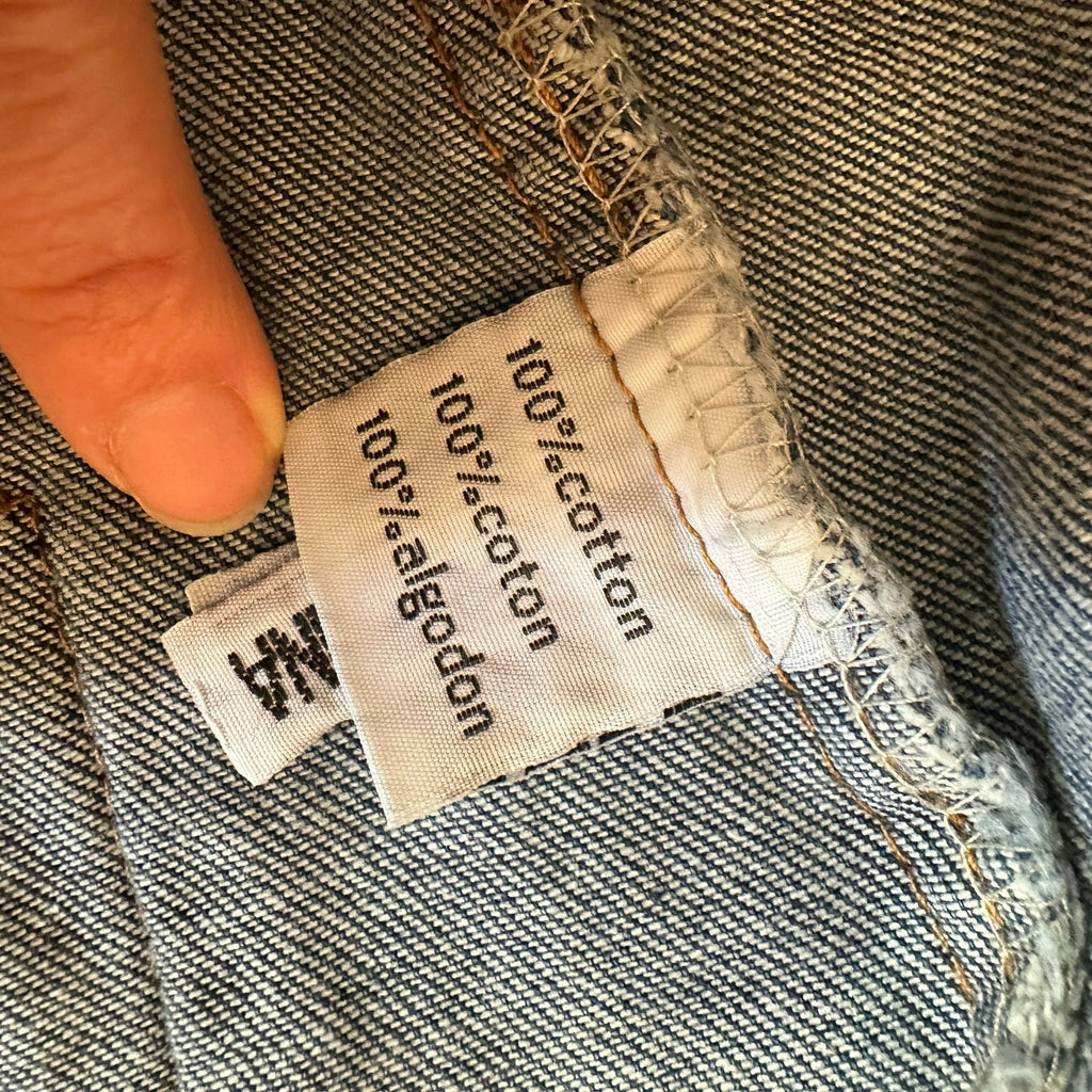 shoulders  48chest 56sleeve 60length 64waist  hips