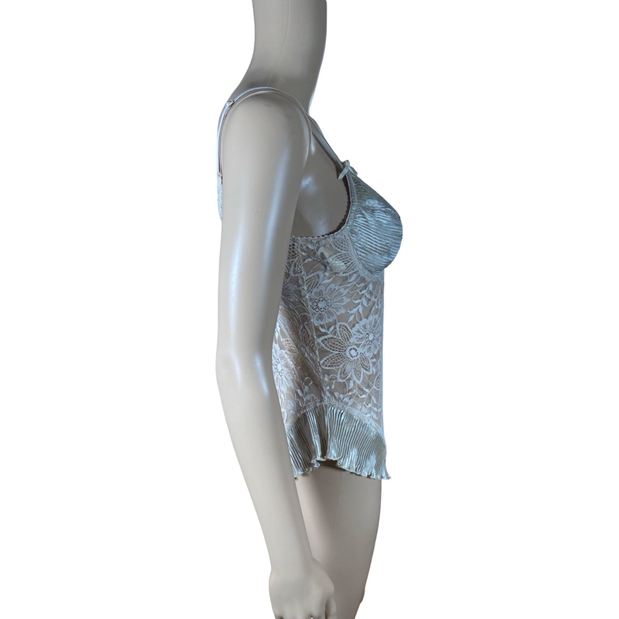 chest 32hips 33lengh 54 (without straps )straps adjustable