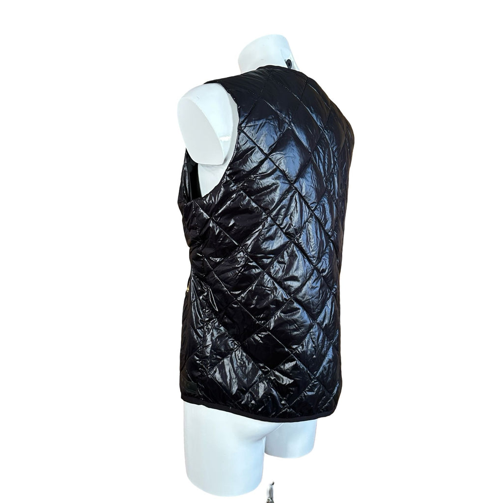 shoulders  40chest 54sleeve length 67waist  hips