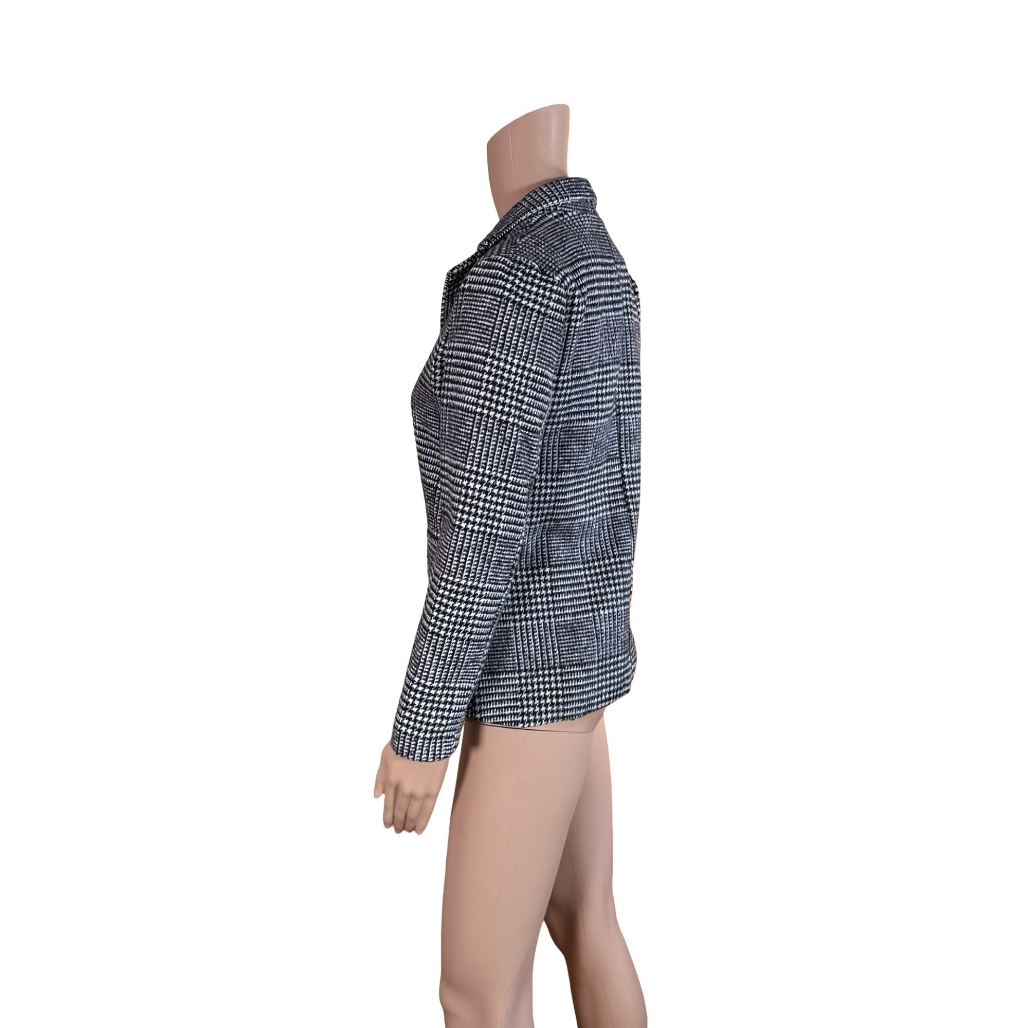 shoulders  38chest 44waist  41hips  42sleeves  55length  60