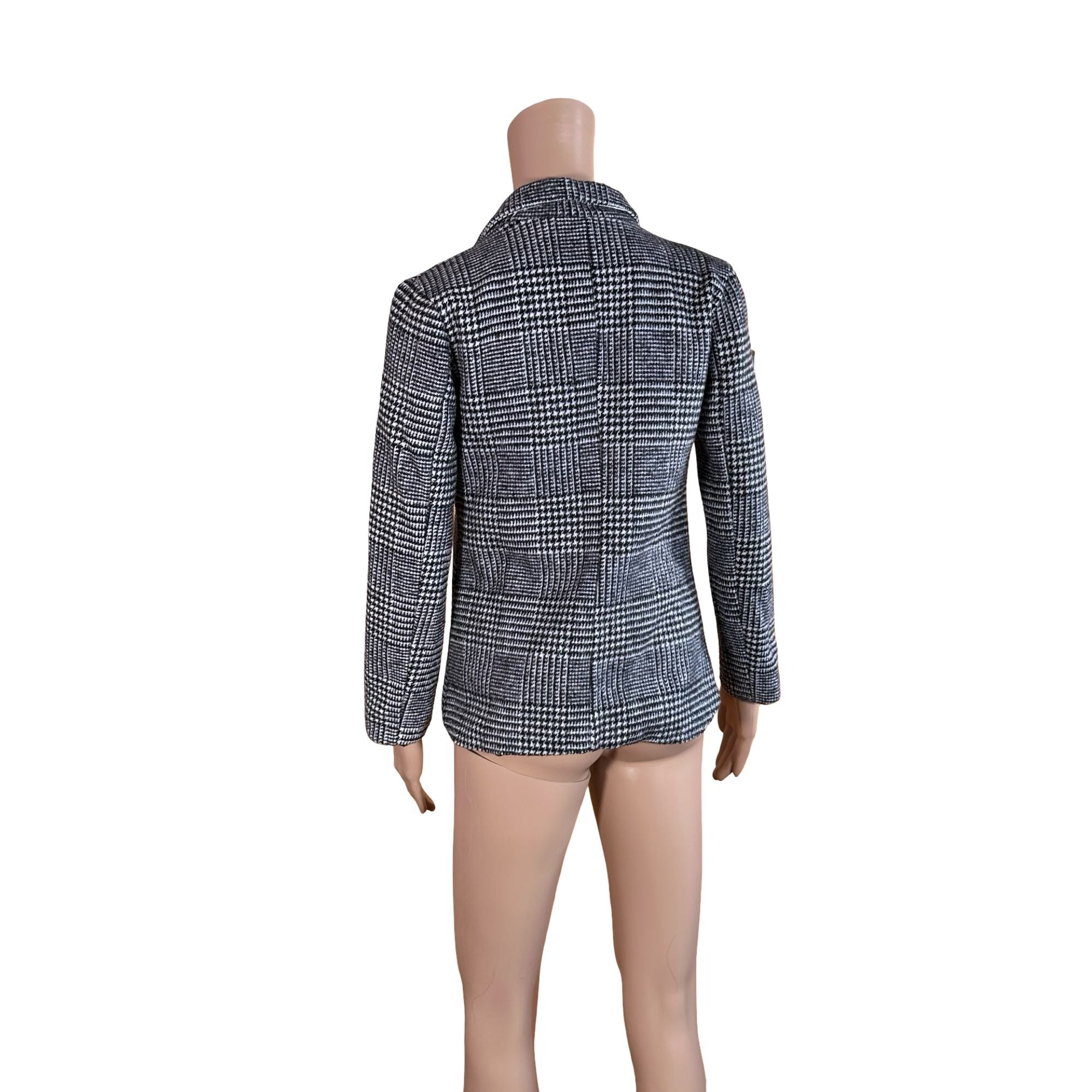 shoulders  38chest 44waist  41hips  42sleeves  55length  60