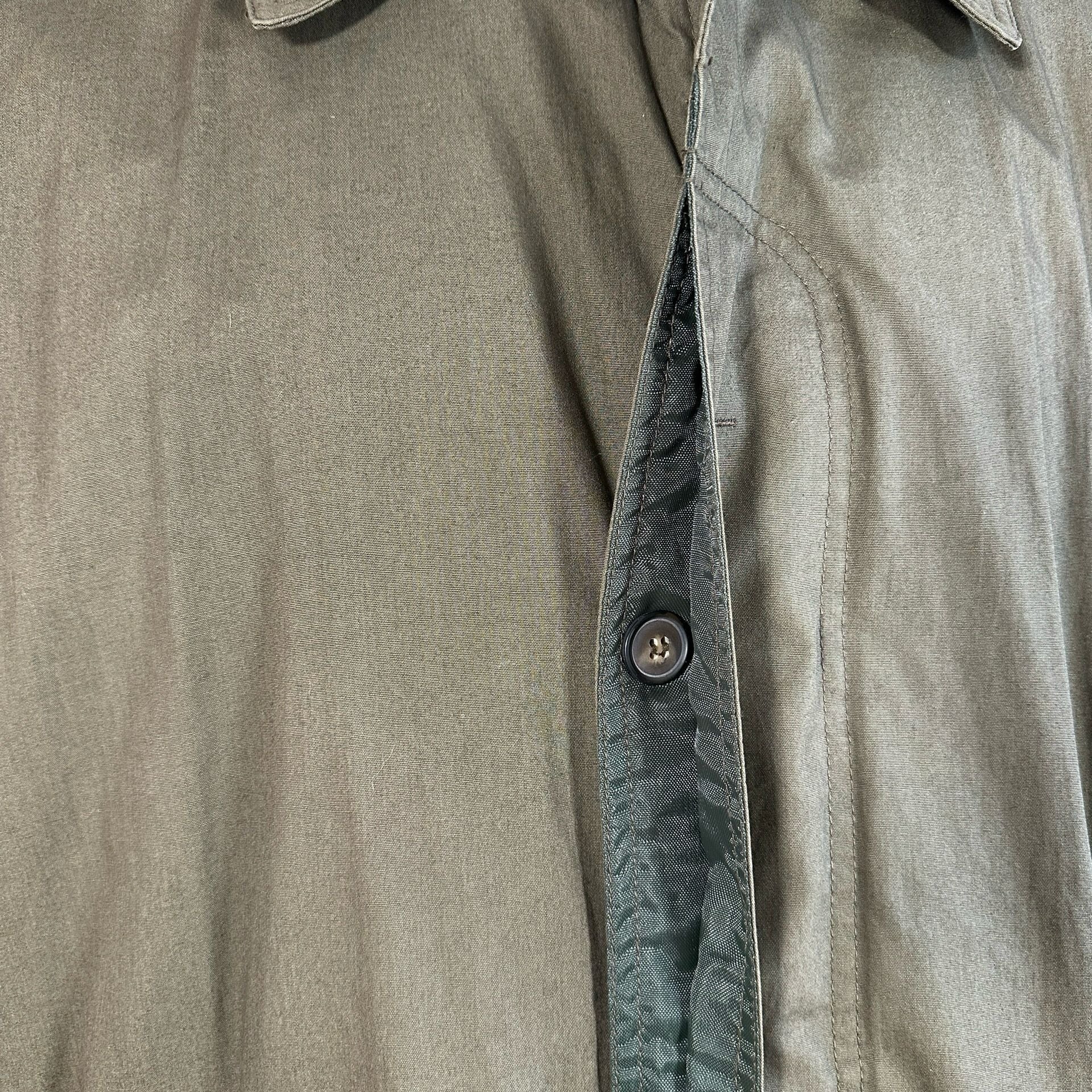 shoulders  62chest 72sleeve 60.5length 115at the back raglan sleeve 83