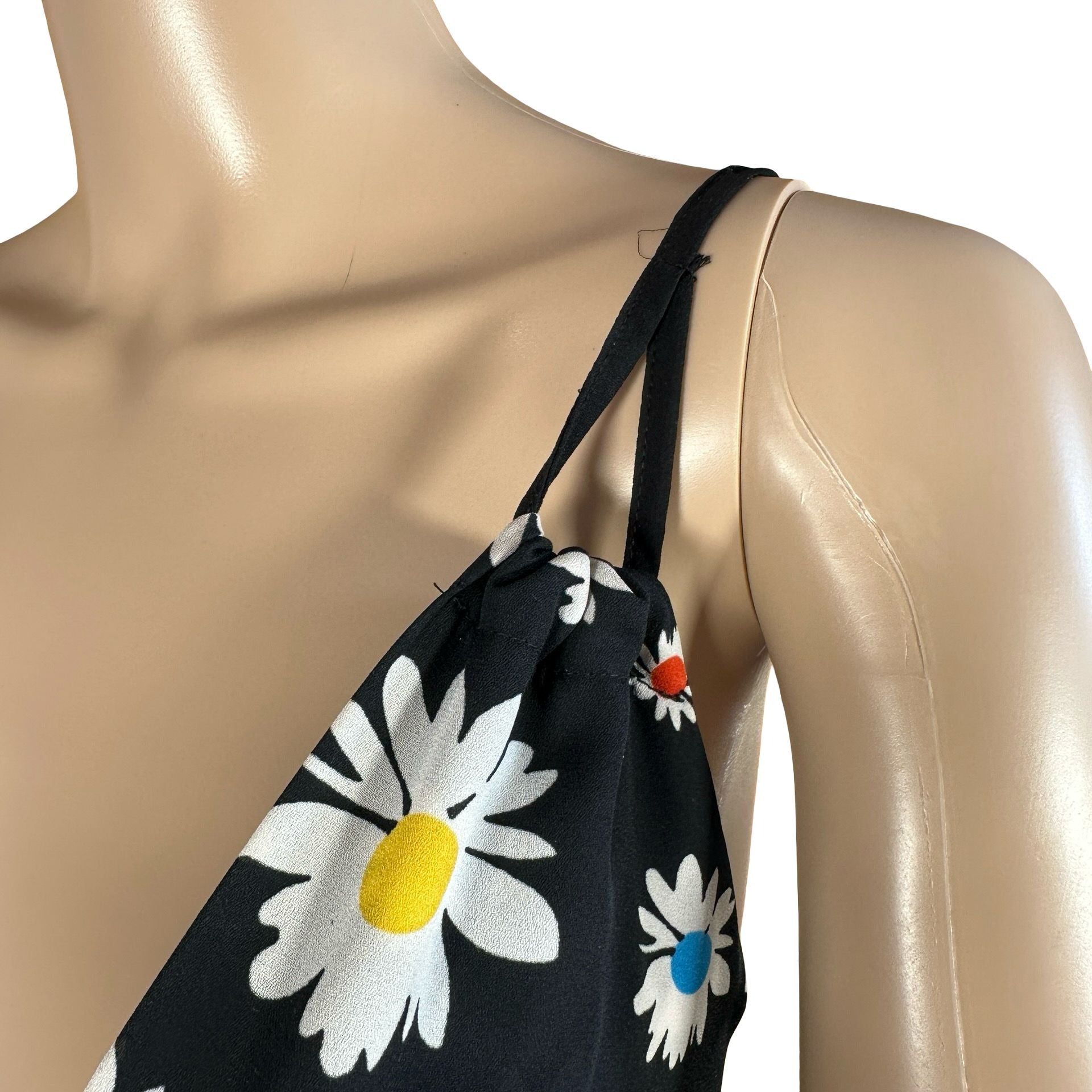 missing brand tag lengh with straps 92lengh without straps 78