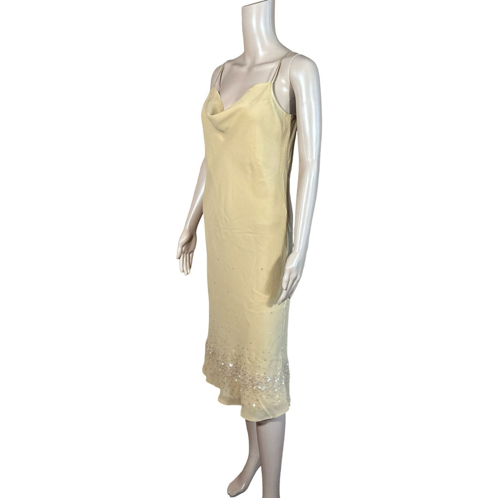 total lengh 108lengh no straps 88chest 45waist 45
