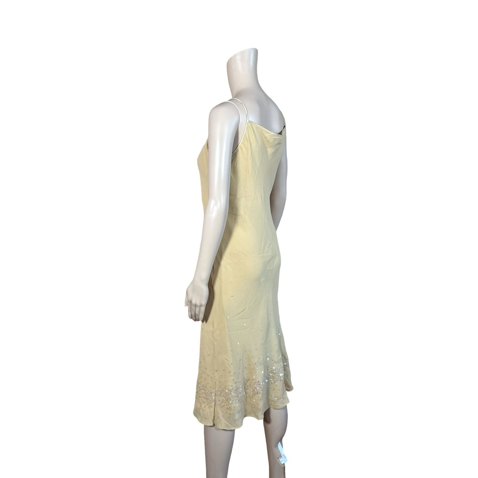 total lengh 108lengh no straps 88chest 45waist 45