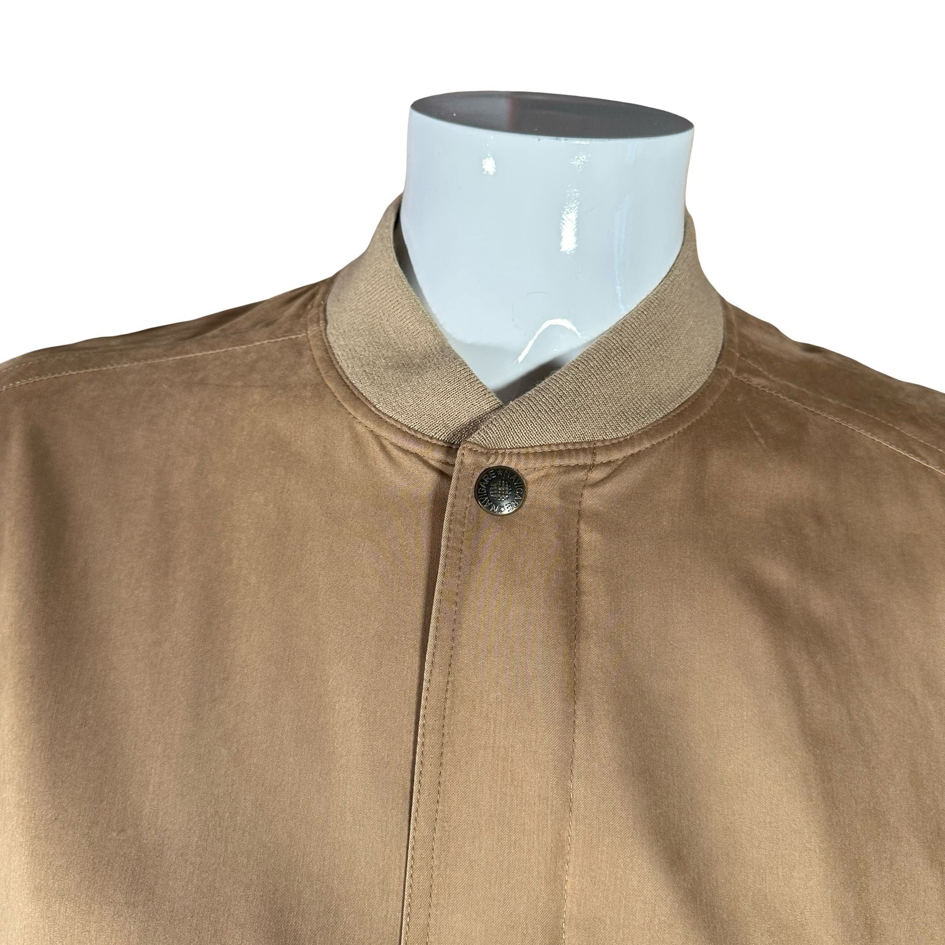 shoulders 60chest 64base elasticated 50-54sleeves 59length 66