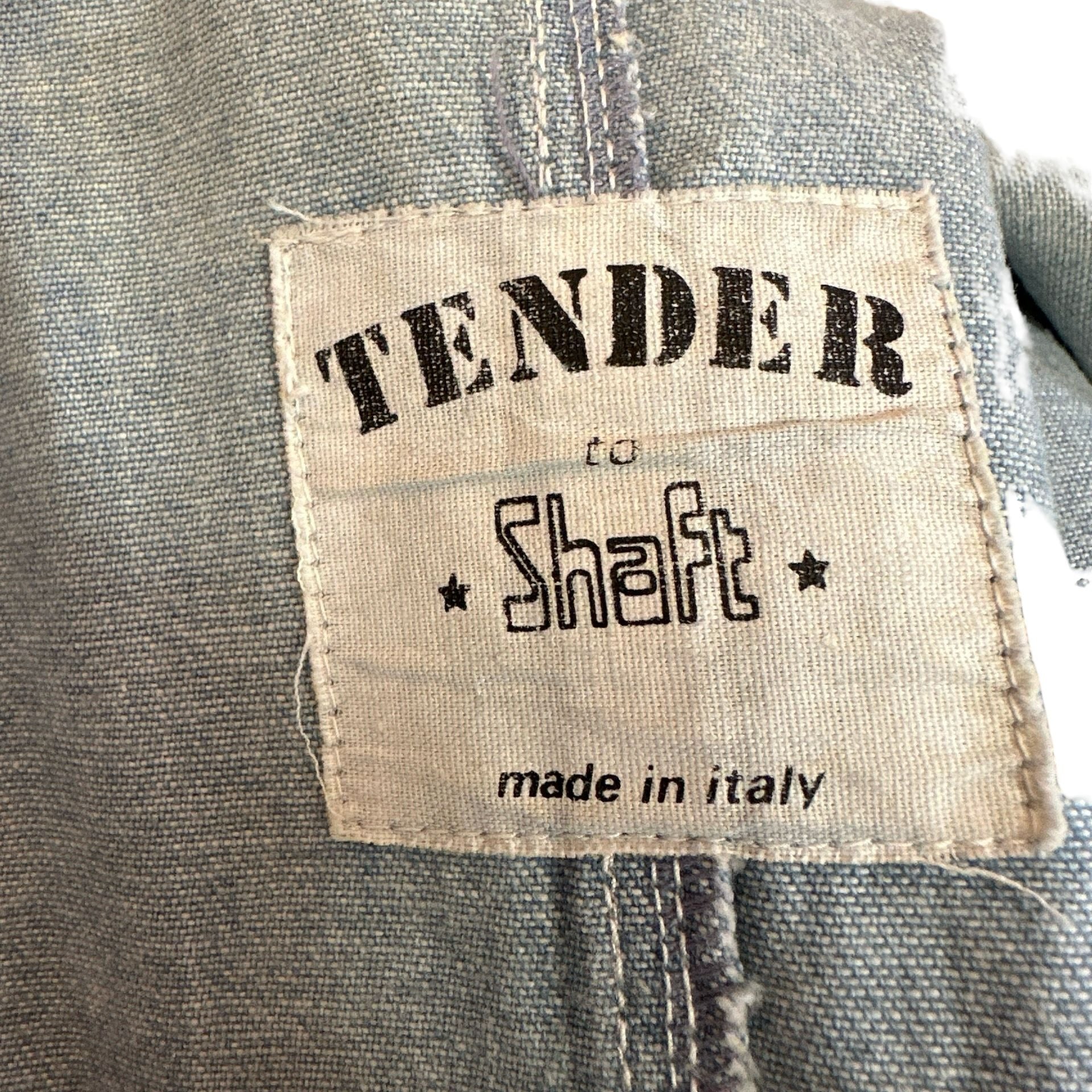 shoulders  64chest 64sleeve 42length 112waist  hips